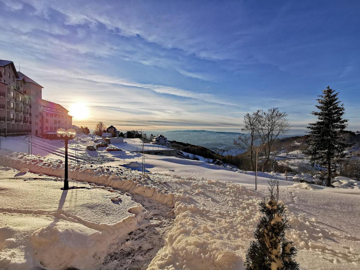 Golden Sky - Milmari Resort & Spa Копаоник Екстер'єр фото